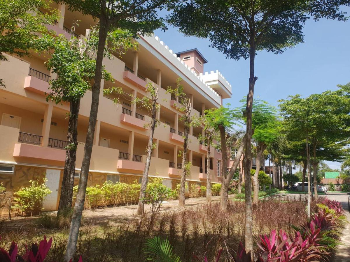 Mont Blanc In Khao Yai Otel Mu Si Dış mekan fotoğraf